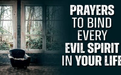 EVERY SPIRIT THAT BINDS YOU MUST GO | Powerful Prayer To Chase The Devil Out Of Your Life!